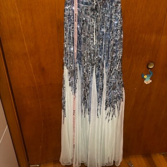 Icy blue Mac Duggal evening gown with silver sequins - Picture 4 of 4
